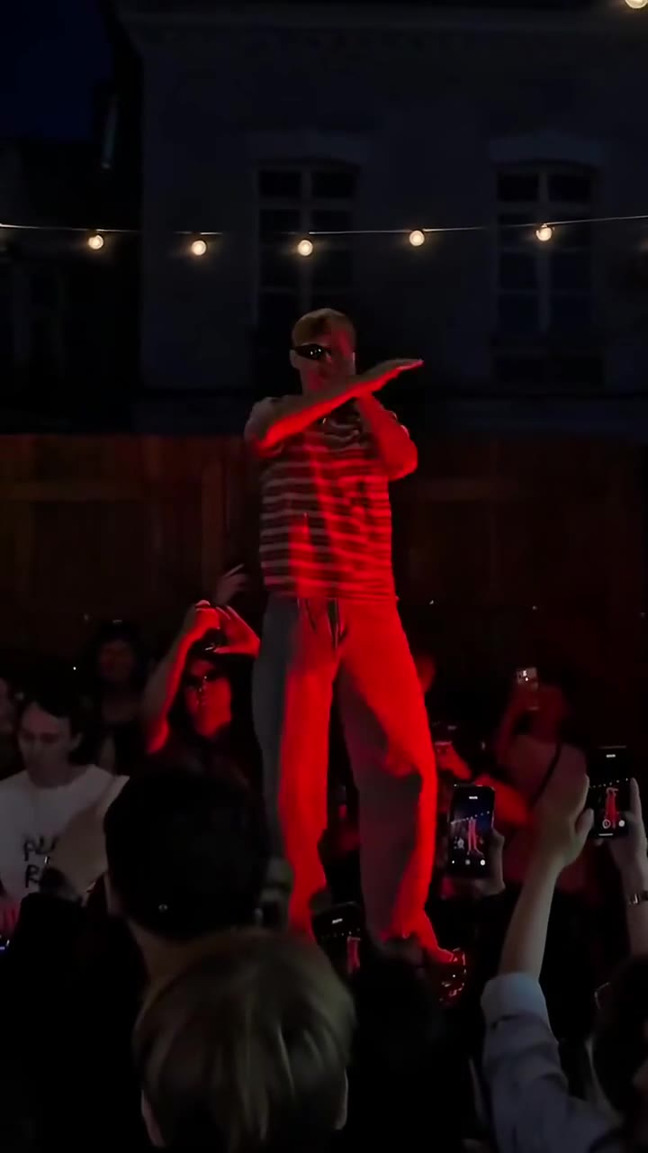 Tecktonik Dance AI reference scene